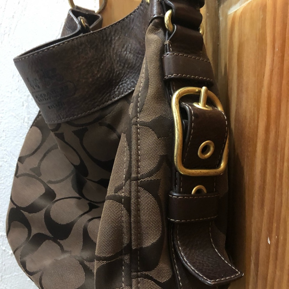 Coach purse - Picture 3 of 6